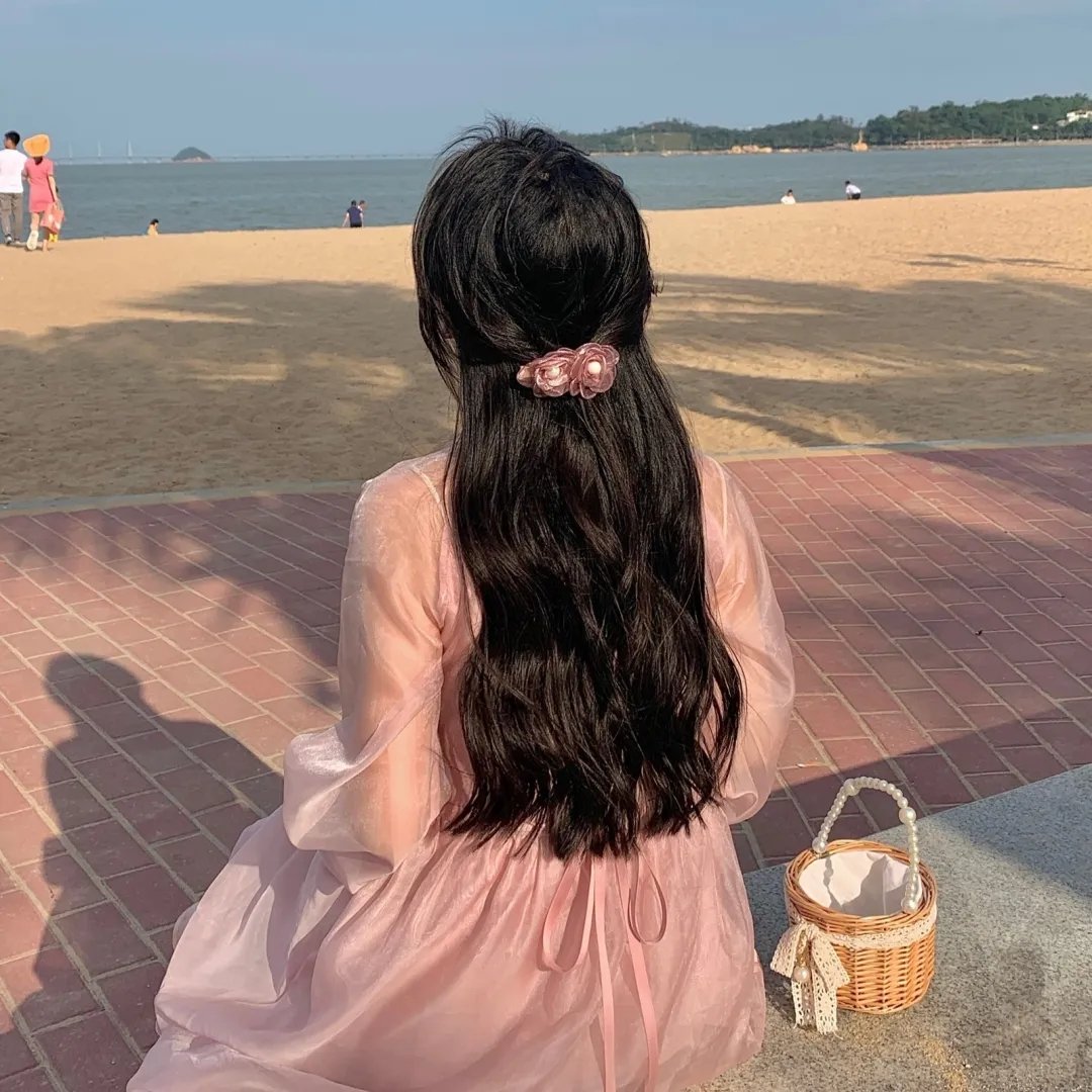 长大尾巴的兔子